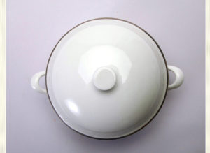 lid of bone china soup tureen