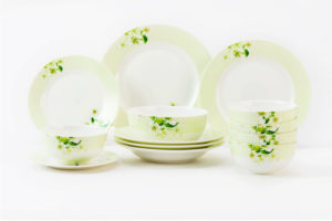 whole set display of spring style dinner sets