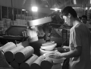 bone china products making process, jiggering machine shaping the bowls