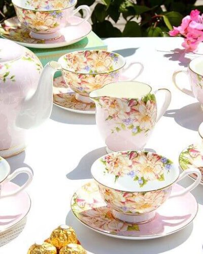 Royal Fine Bone China Tea Set Coffee Set 15 Pieces Floral Pattern