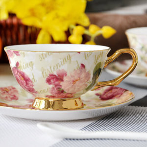 heavy gold decoration roses design cup and saucer